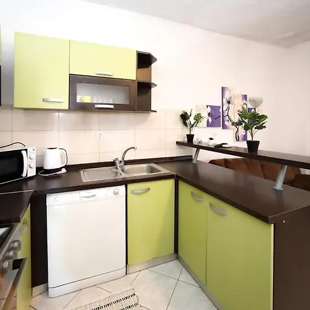 Apartment Marco 2