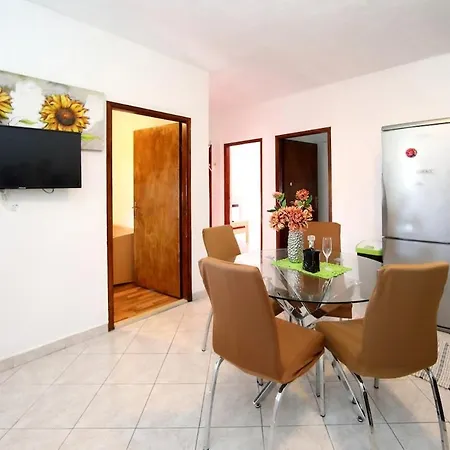 Marco 2 Apartment Bibinje